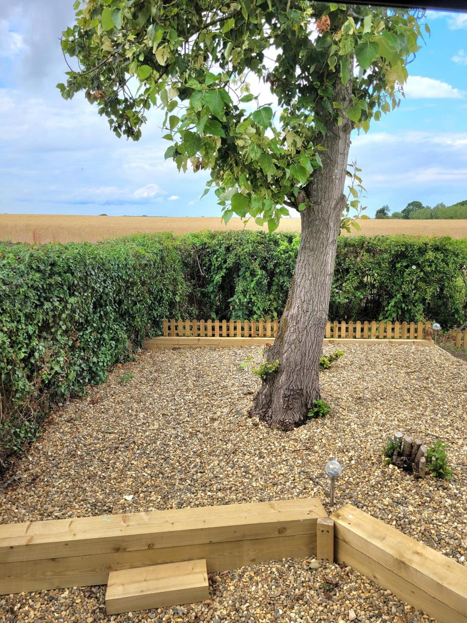 Badgers Rest Loddon Holiday home *